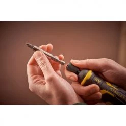 Tournevis assisté Stanley FATMAX 4 V 11 Tournevis assisté Stanley FATMAX 4 V -Clé et douille Soldes AFD 146160